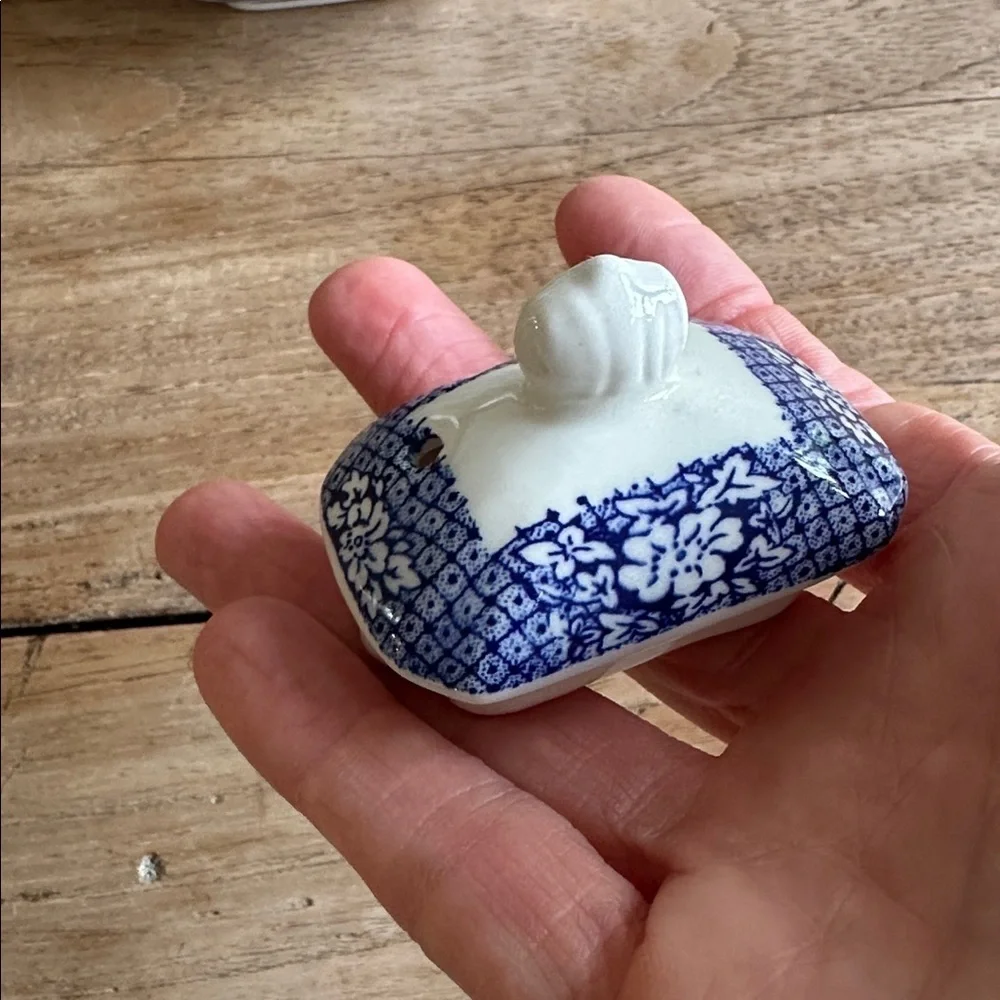 Sadler “Afternoon Tea” Abbey Falls Mini Teapot – Made in England blue white